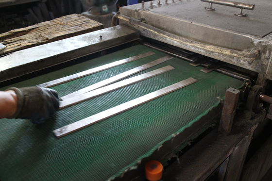 HSS couteaux à plancher en bois 350 mm pour la fabrication de la forme de bois personnalisé taille et forme
