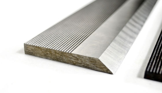 Couteaux dentelés métriques HSS compétitifs pour une longue durée de vie Planer de travail du bois 600*60*6mm