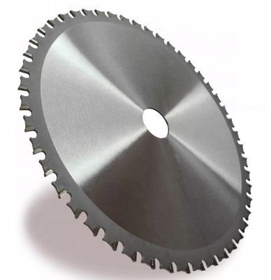 Blade de scie à dents de carbure à vitesse rapide pour la découpe de matériaux métalliques